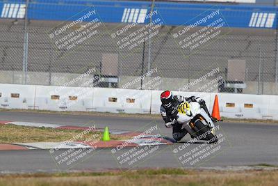 media/Nov-26-2022-Fastrack Riders (Sat) [[b001e85eef]]/Level 3/Session 3 Outside Turn 9/